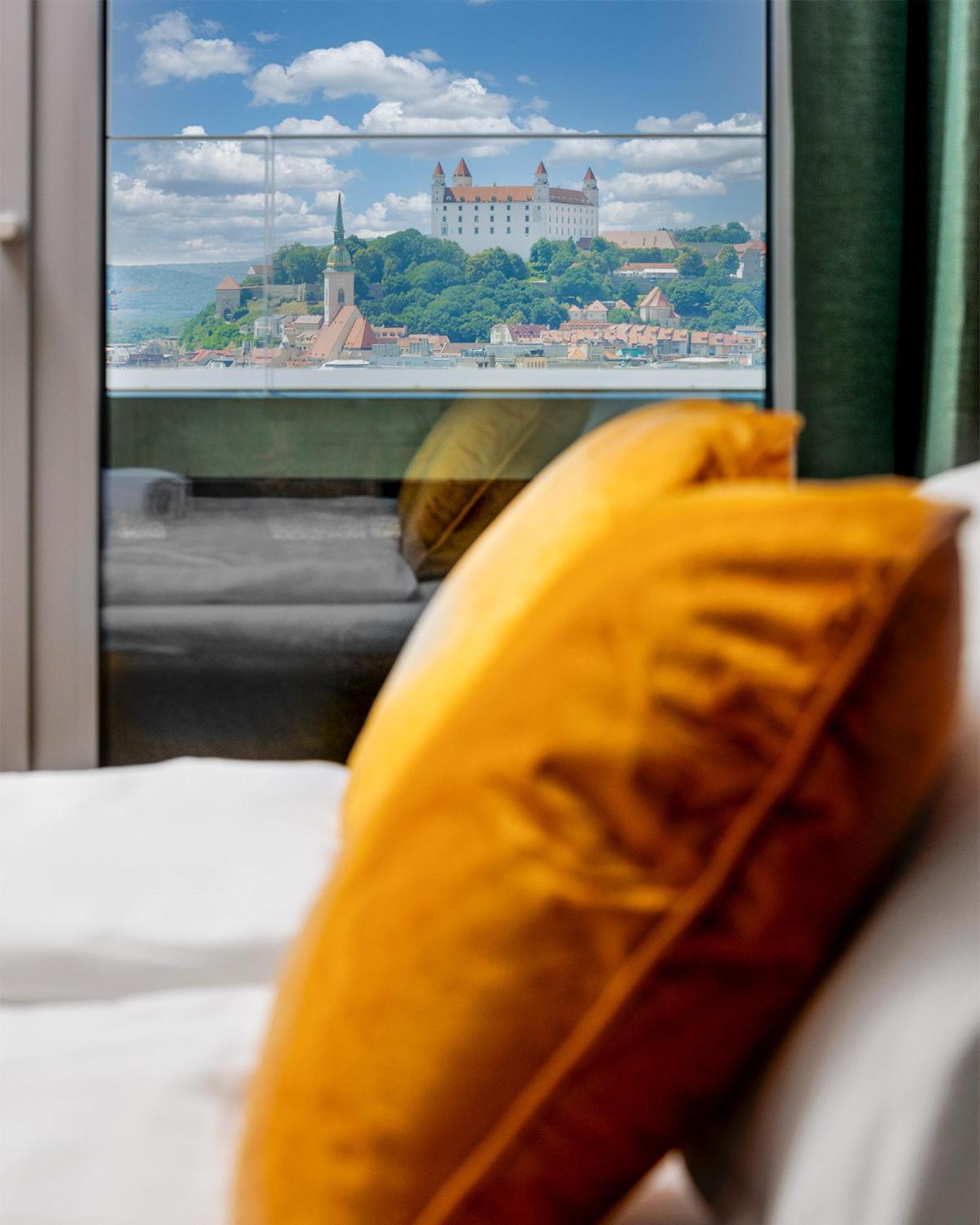 Sky Park 1 - Luxurious #Instaworthy Apartment In Downtown City Center With Included Parking, Best Address In Town Bratysława Zewnętrze zdjęcie