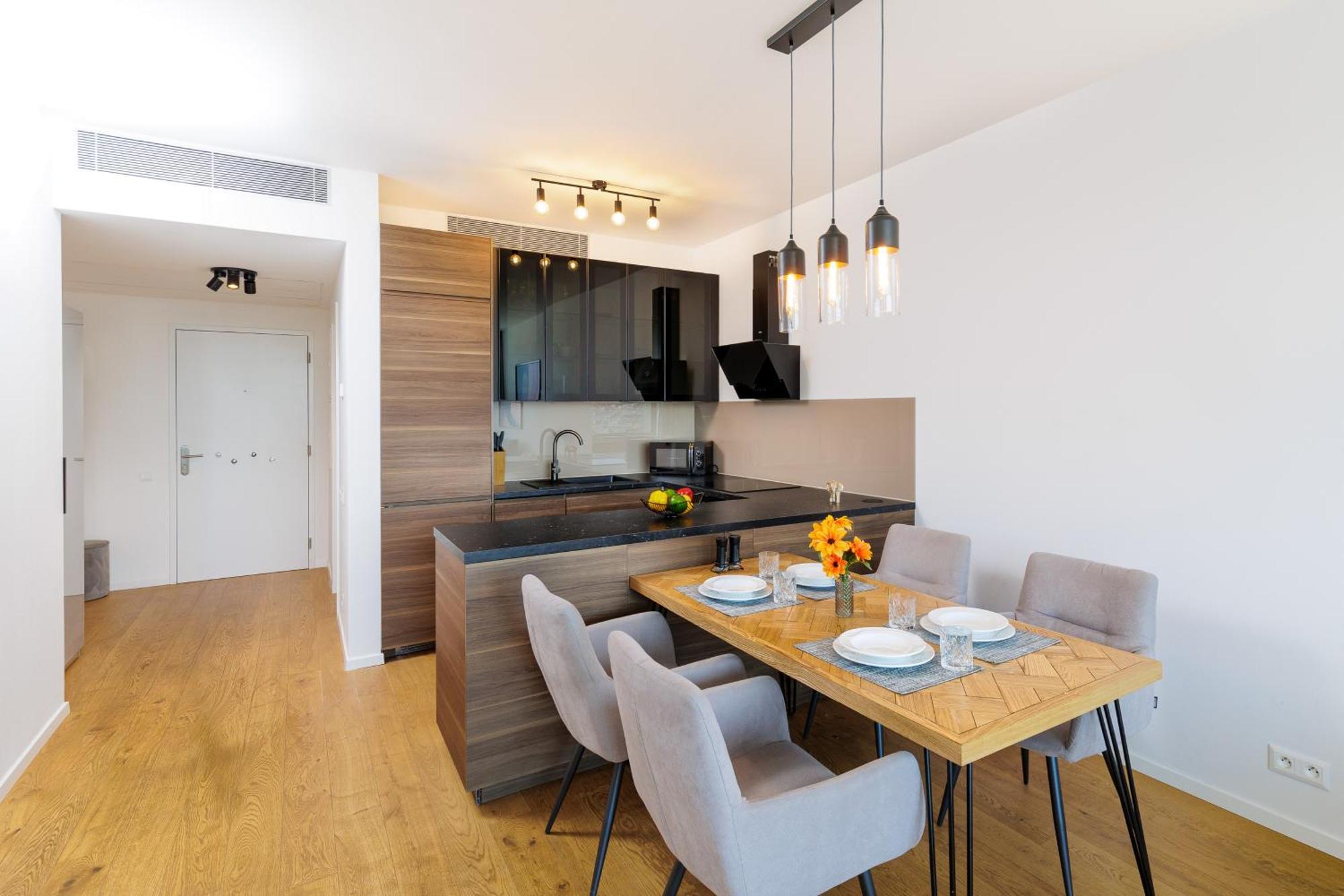 Sky Park 1 - Luxurious #Instaworthy Apartment In Downtown City Center With Included Parking, Best Address In Town Bratysława Zewnętrze zdjęcie